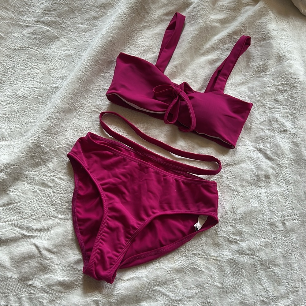 Cut Out Band Detail Full Coverage Rear 2 Piece Bikini Size S